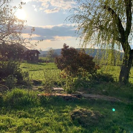 Jeux-Les-Bard Chambre D'Hotes Dans Les Champs المظهر الخارجي الصورة
