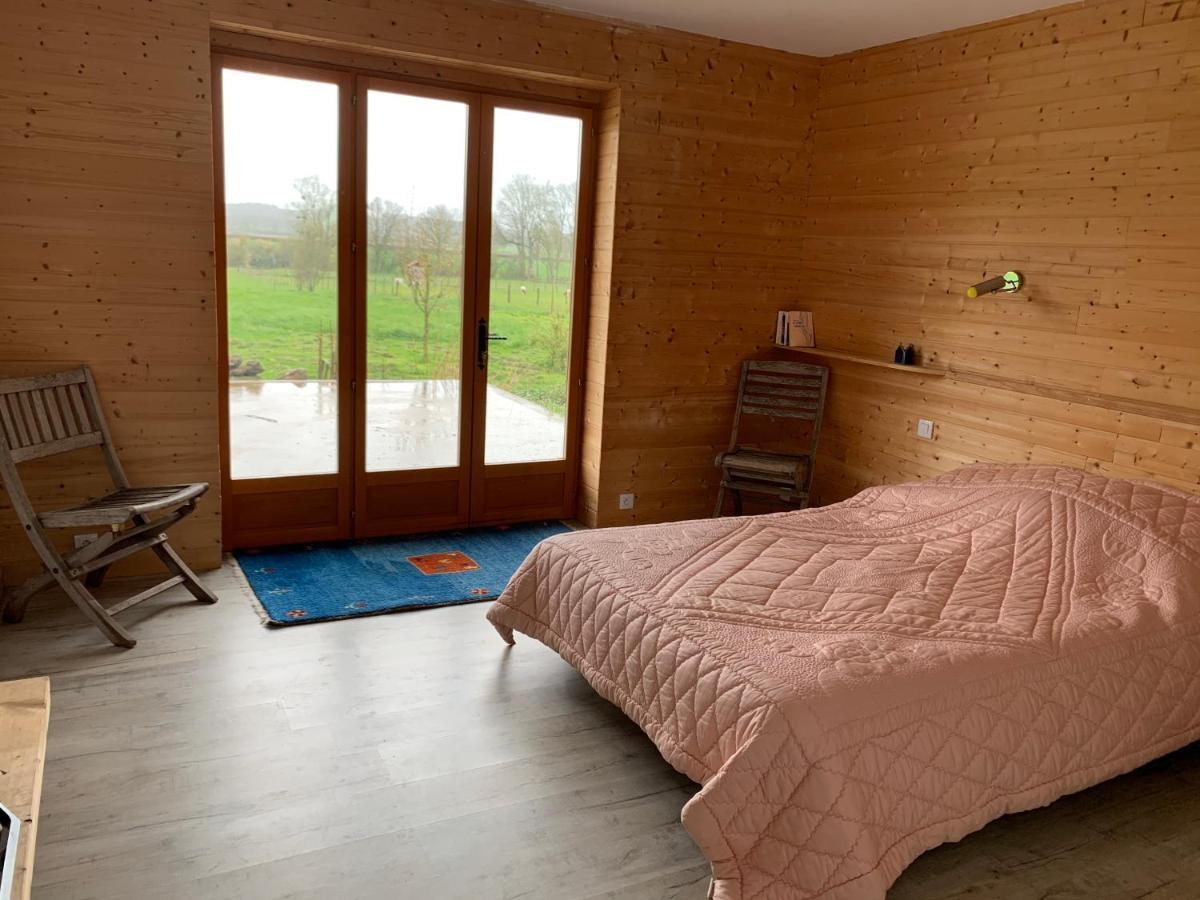 Jeux-Les-Bard Chambre D'Hotes Dans Les Champs المظهر الخارجي الصورة